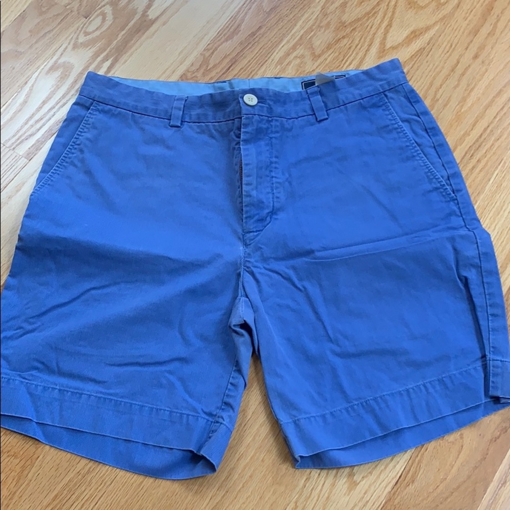 Men’s Vineyard Vines shorts!